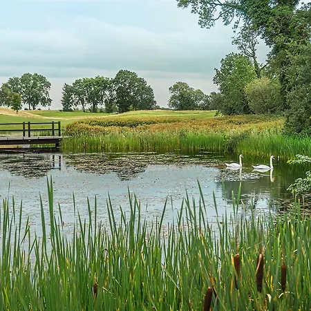 Knightsbrook & Golf Hotel 4*