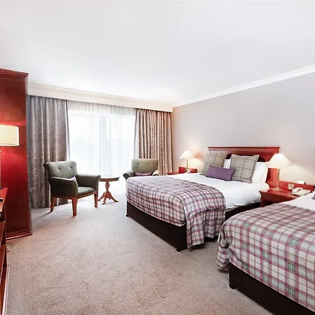 Hotel Knightsbrook & Golf 4*