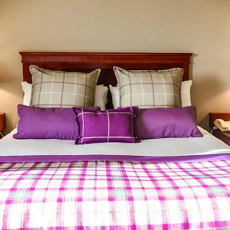 Hotel Knightsbrook & Golf 4*