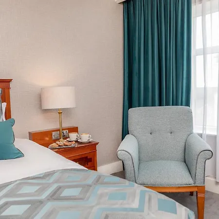 Knightsbrook & Golf Hotel