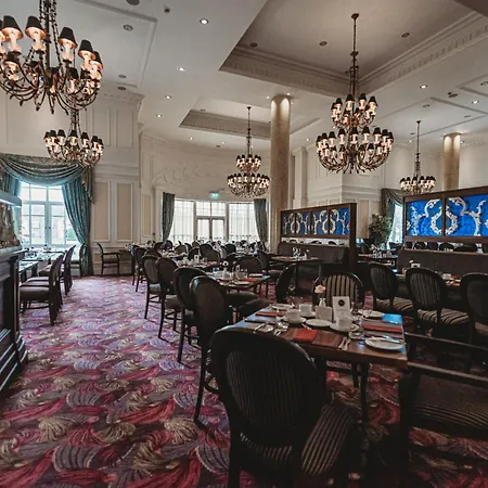 Knightsbrook & Golf Hotel Trim