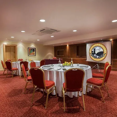 Knightsbrook & Golf Trim