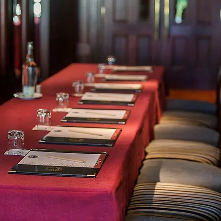 Knightsbrook & Golf Hotel 4*