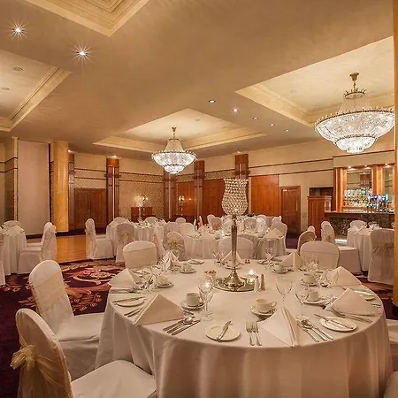 Knightsbrook & Golf Hotel