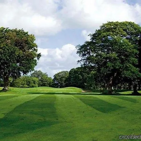 Knightsbrook & Golf מלון