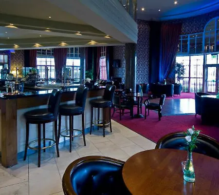 Hotel Knightsbrook & Golf 4*
