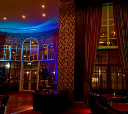 Knightsbrook & Golf מלון 4*