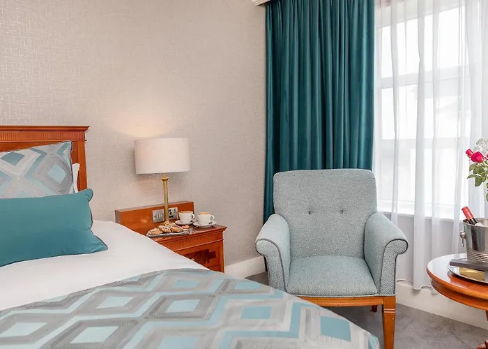 Knightsbrook & Golf Hotel