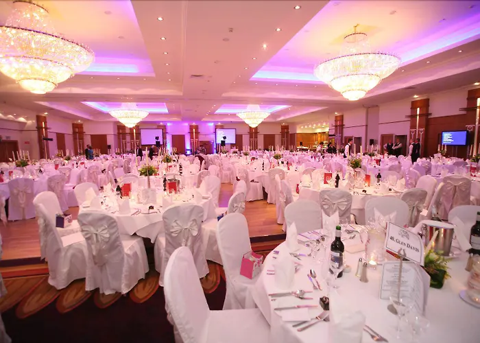 Knightsbrook & Golf Отель 4*