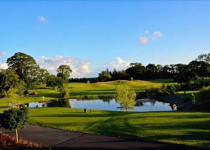 Knightsbrook & Golf Szálloda