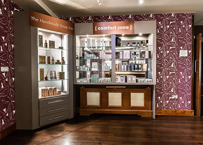 Knightsbrook & Golf Отель