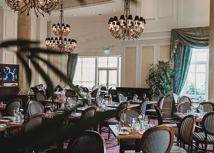 Knightsbrook & Golf Отель 4*